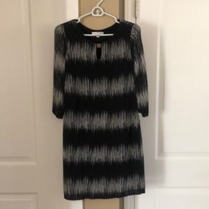 Women Dress size 4 color black and white